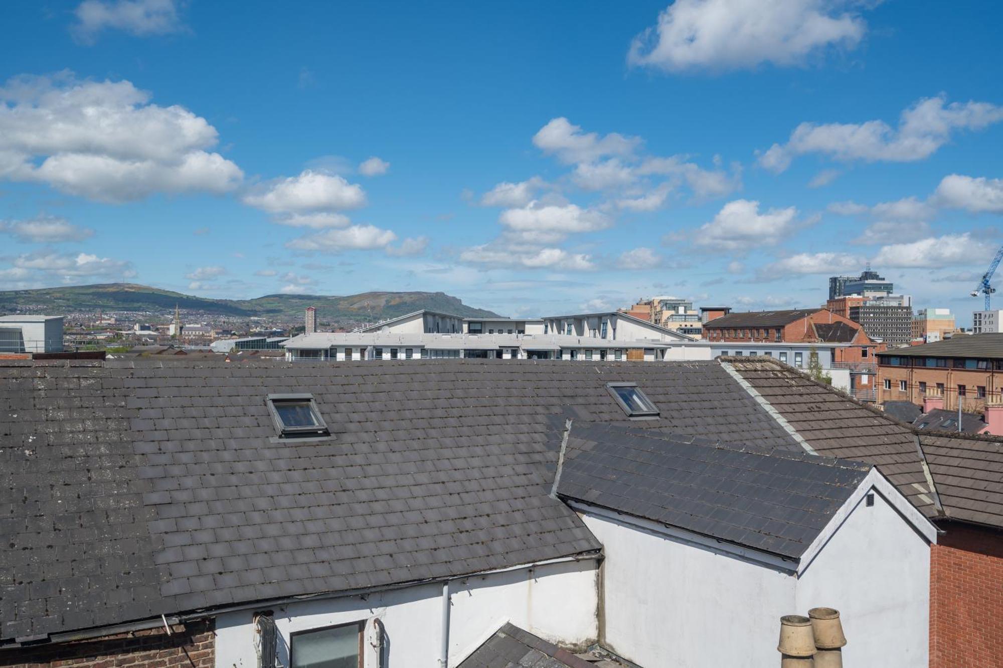 Central Belfast Apartments Queen'S Hideaway Exterior photo